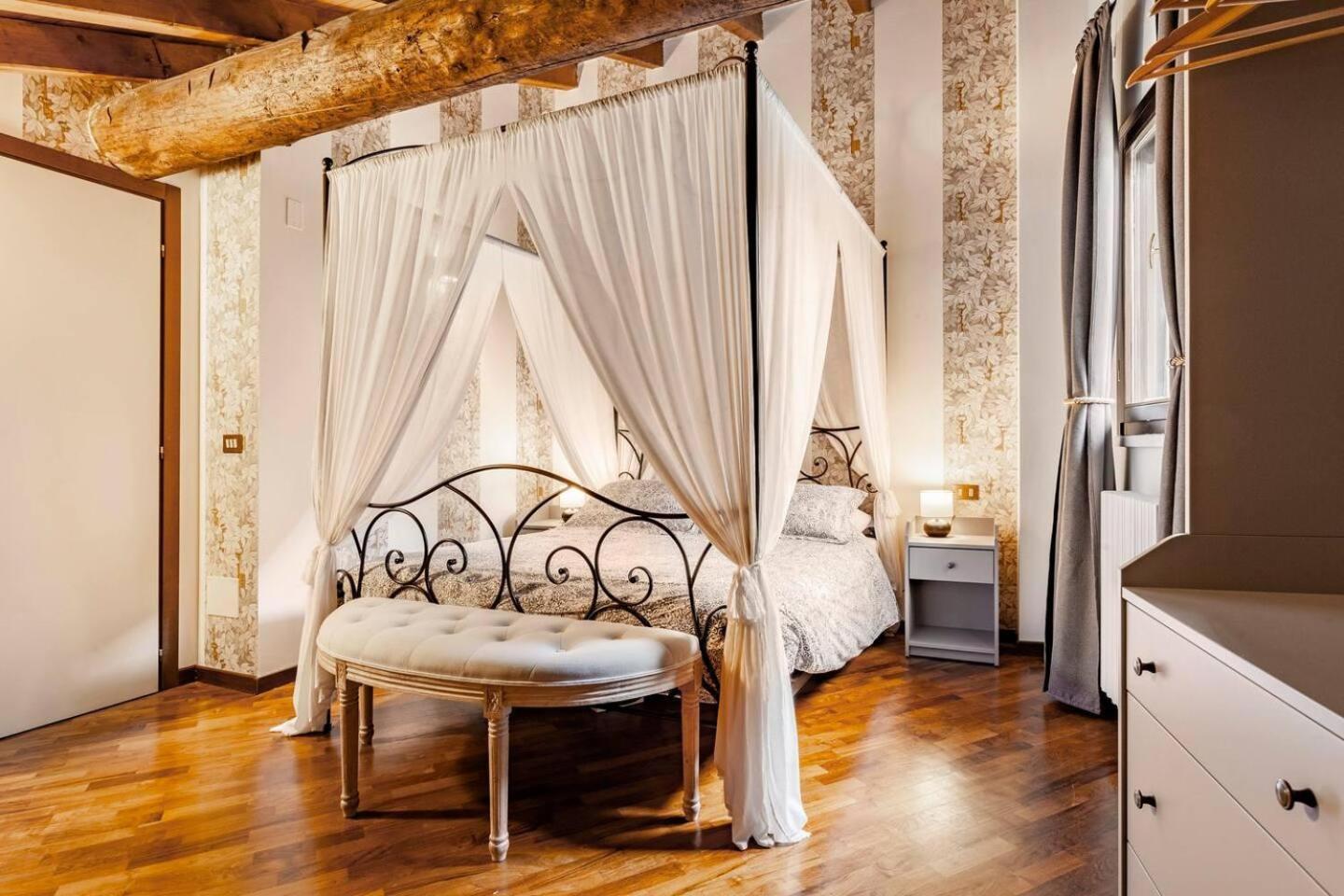Design Villa With Parking Navigli Area Milano Ngoại thất bức ảnh
